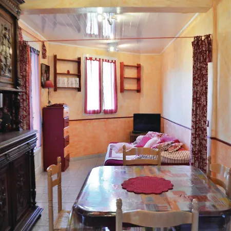 Two-bedroom In Luri